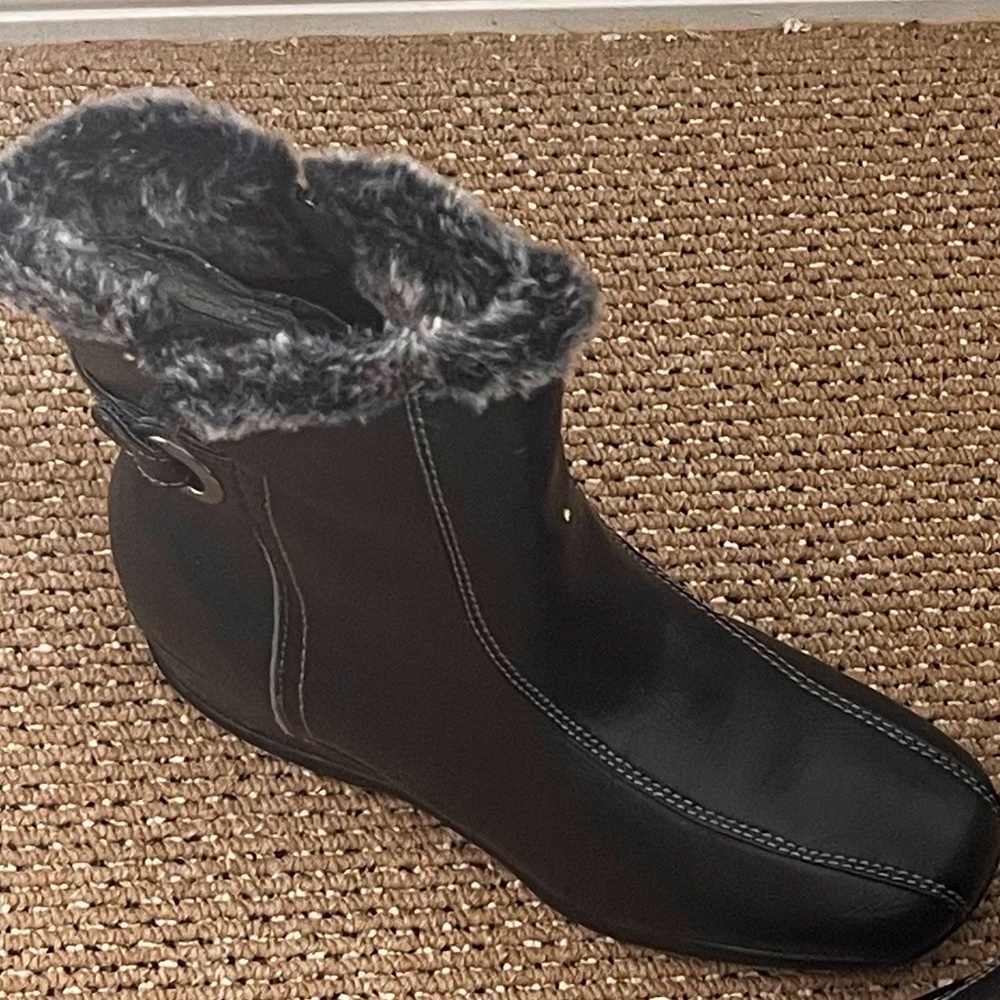 Weatherproof women’s fur trim wedge boots “Marie”